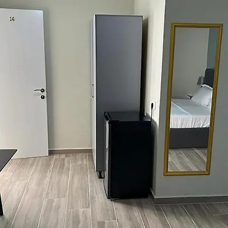 Hotel Aaron *