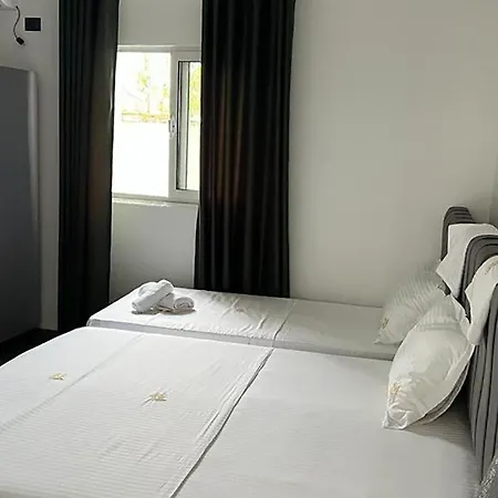 Hotel Aaron *