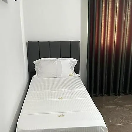 Hotel Aaron