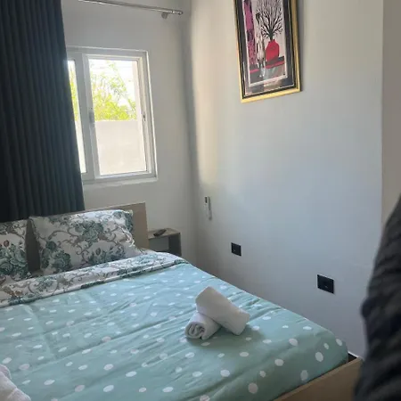 Hotel Aaron *
