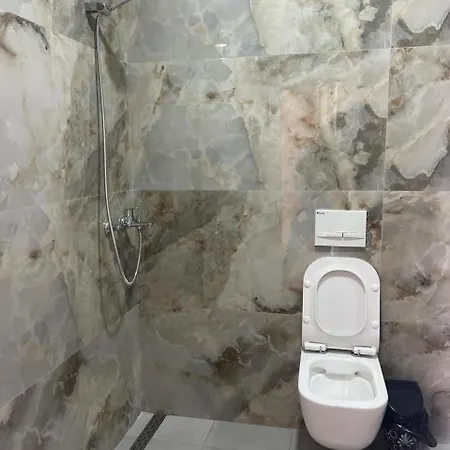 Aaron Hotel Durres