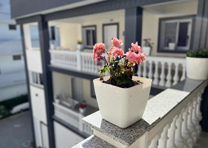 Aaron * Дуррес