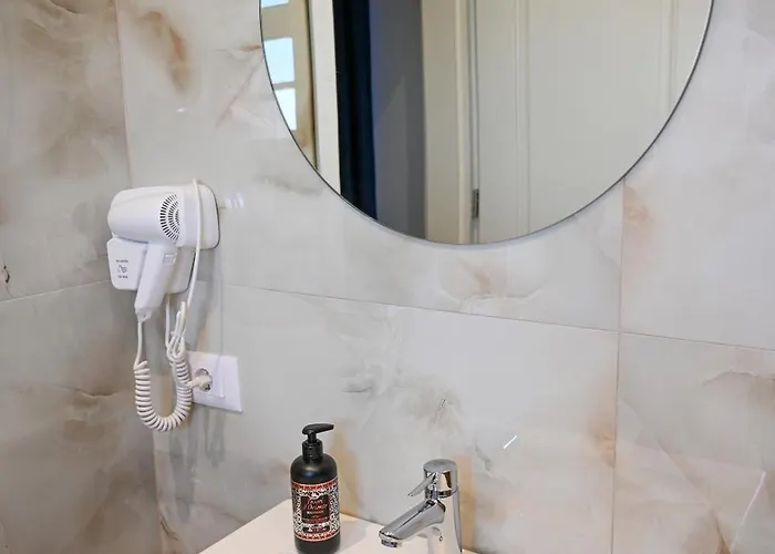 Aaron * Дуррес