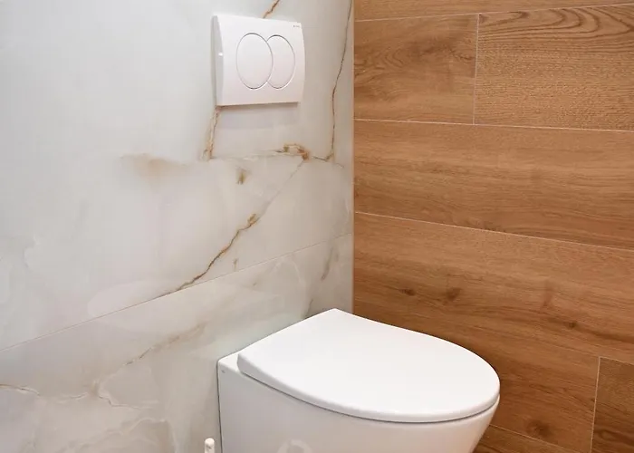 Aaron * Дуррес