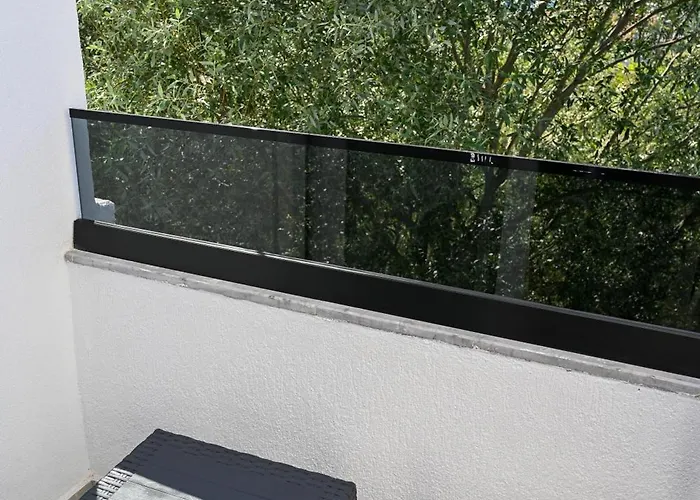 Aaron Отель Дуррес